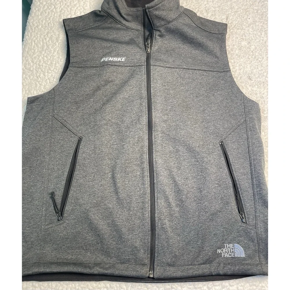The North Face WindWall Penske Men's L Gray Full Zip Softshell Vest Embroidered